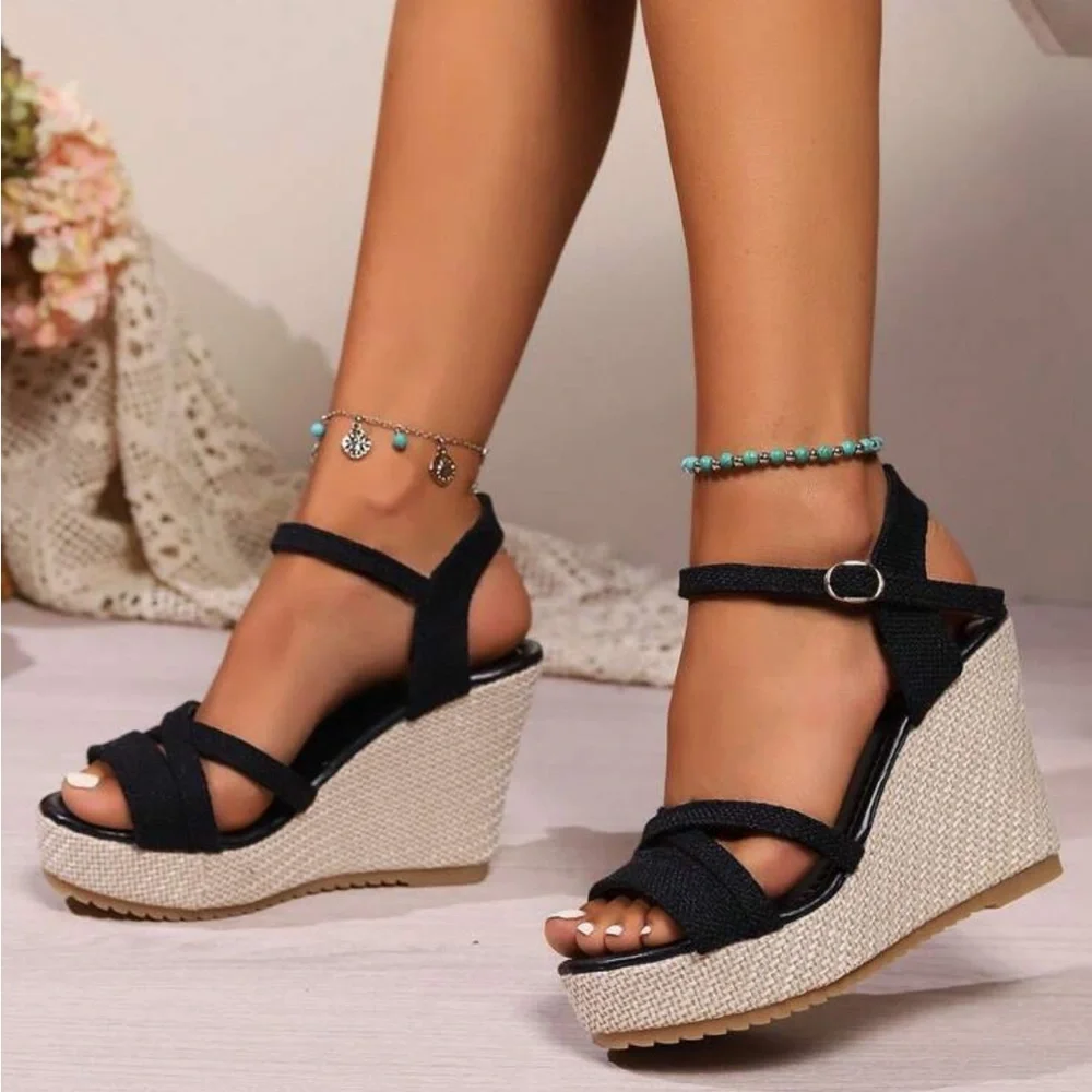 Nivea Black Espadrille Wedge Sandals NEW 🏷️